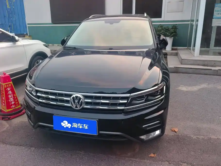 Volkswagen Tiguan L 2018 — фото 2