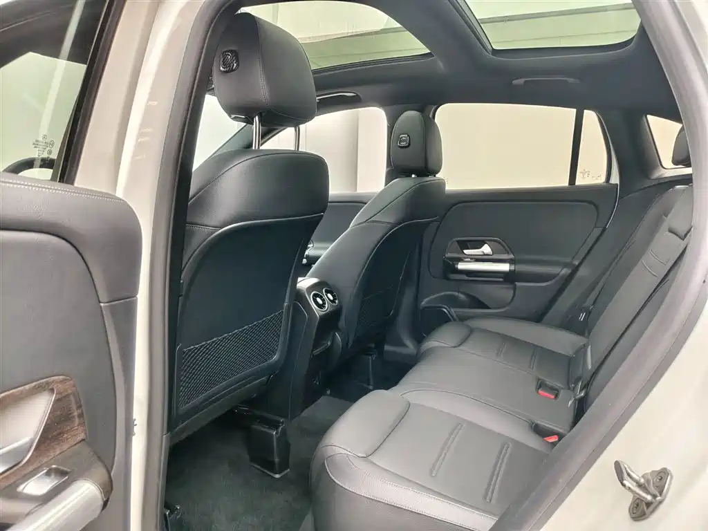 Mercedes-Benz GLA 2022 — фото 13