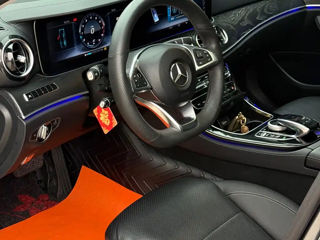 Mercedes-Benz E-Class 2018 — фото 11