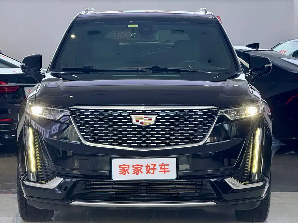 Cadillac XT6 2021 — фото 2