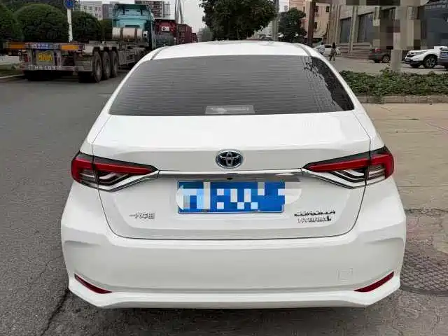 Toyota Corolla 2022 — фото 11