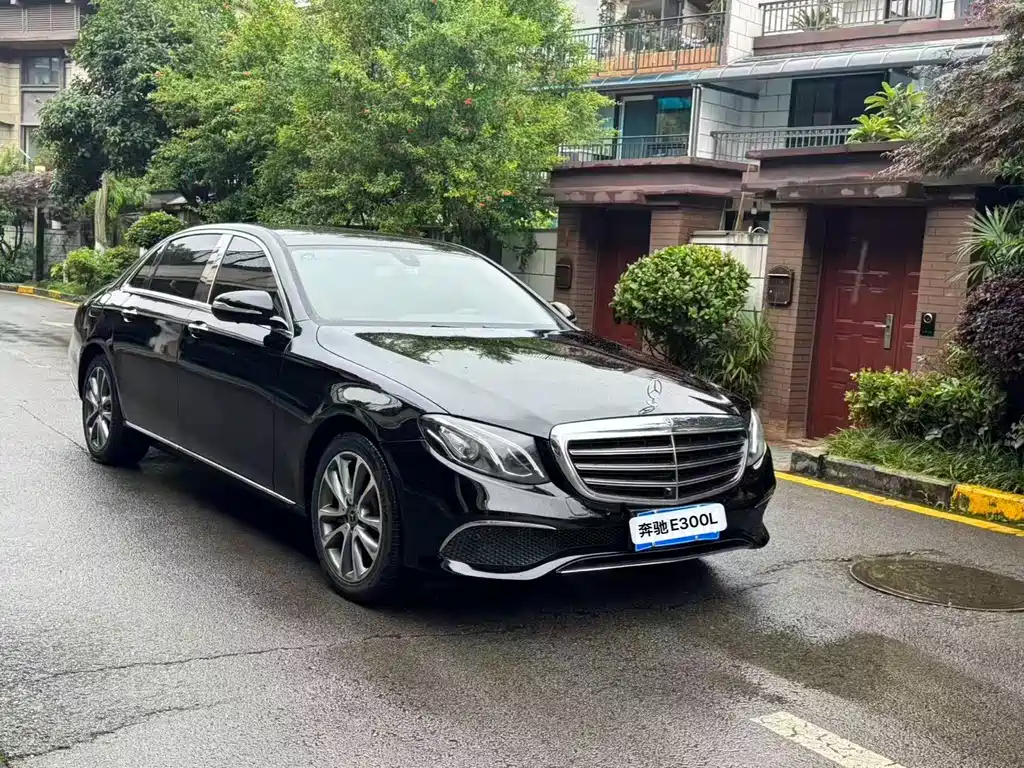 Mercedes-Benz E-Class 2018 — фото 3