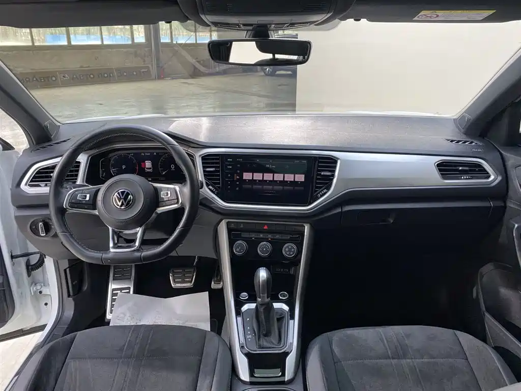 Volkswagen T-Roc 2022 — фото 10