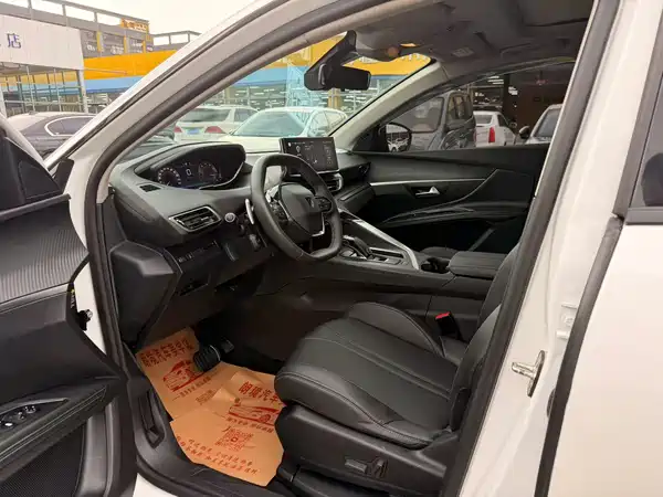 Peugeot 5008 2023