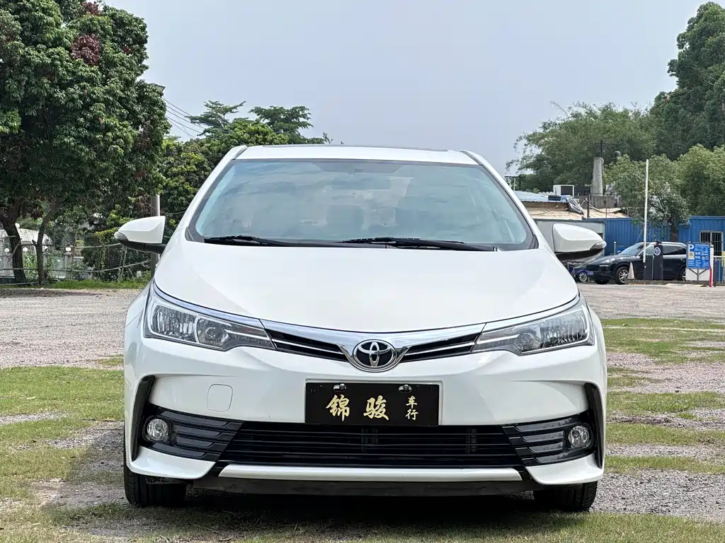 Toyota Corolla 2017 — фото 2