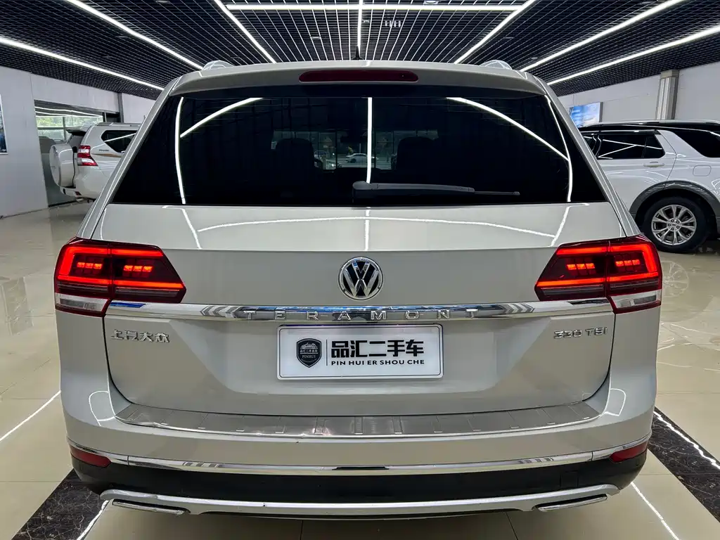 Volkswagen Teramont 2017 — фото 4