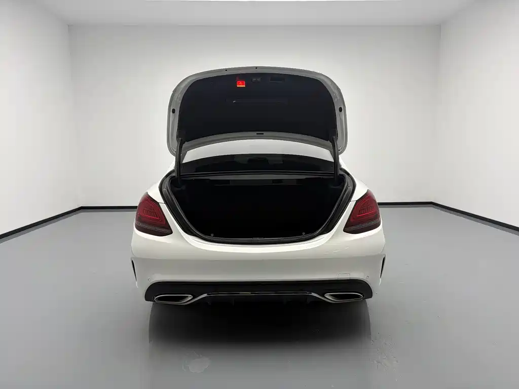 Mercedes-Benz C-Class 2020 — фото 17