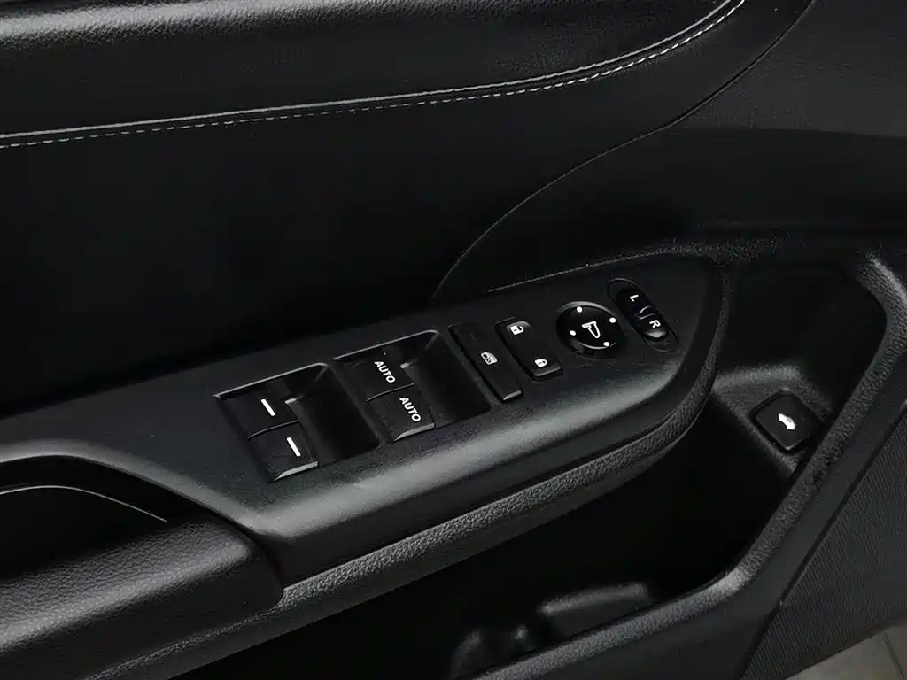 Honda Civic 2018 — фото 9