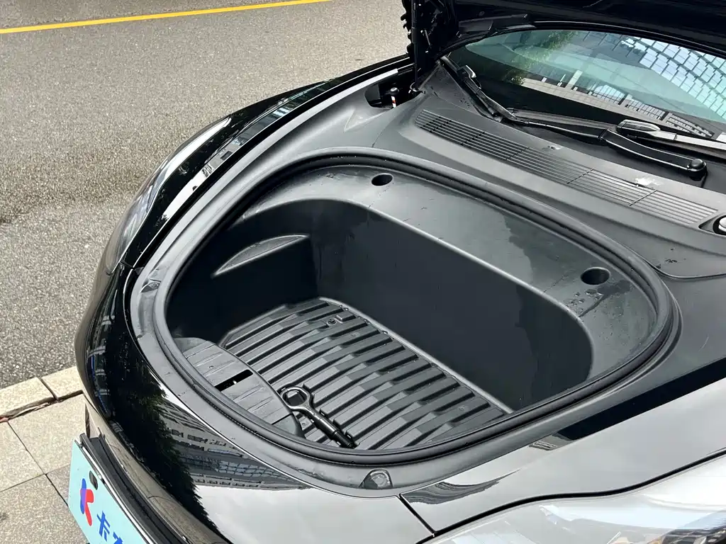 Tesla Model 3 2023 — фото 12