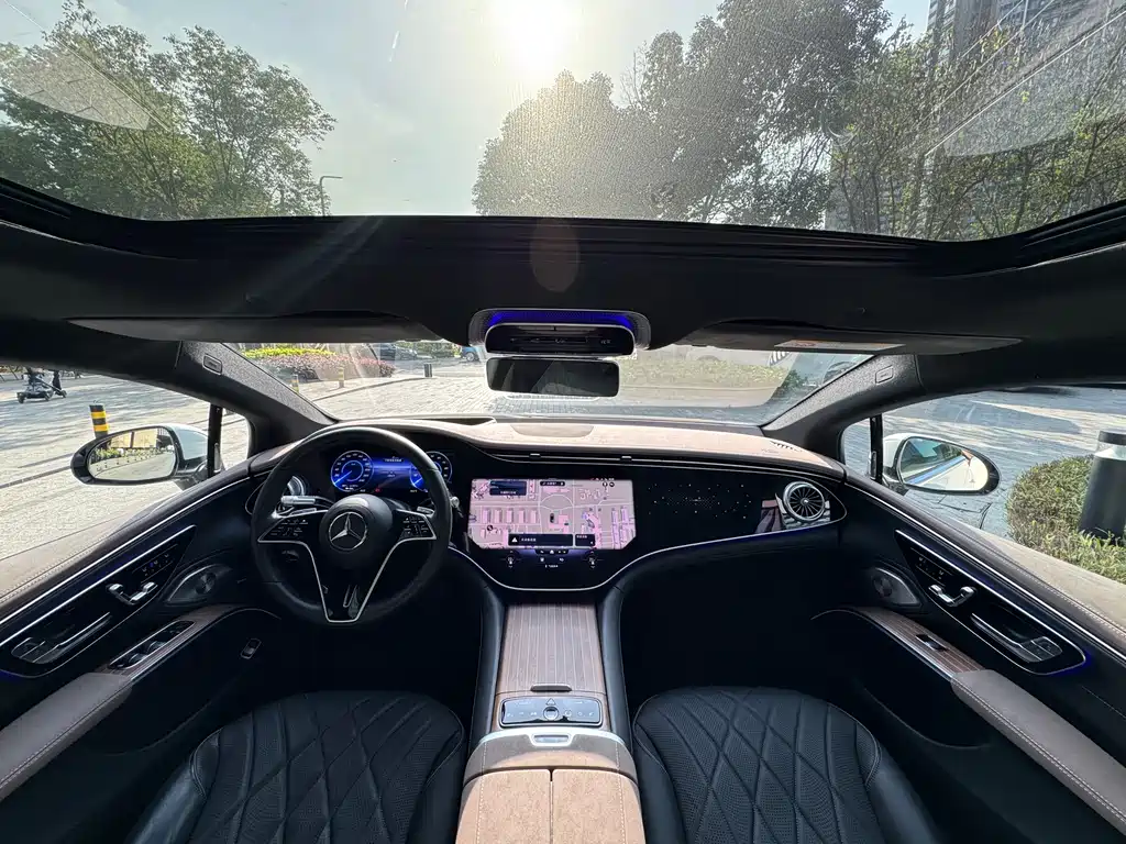 Mercedes-Benz EQS 2023 — фото 16