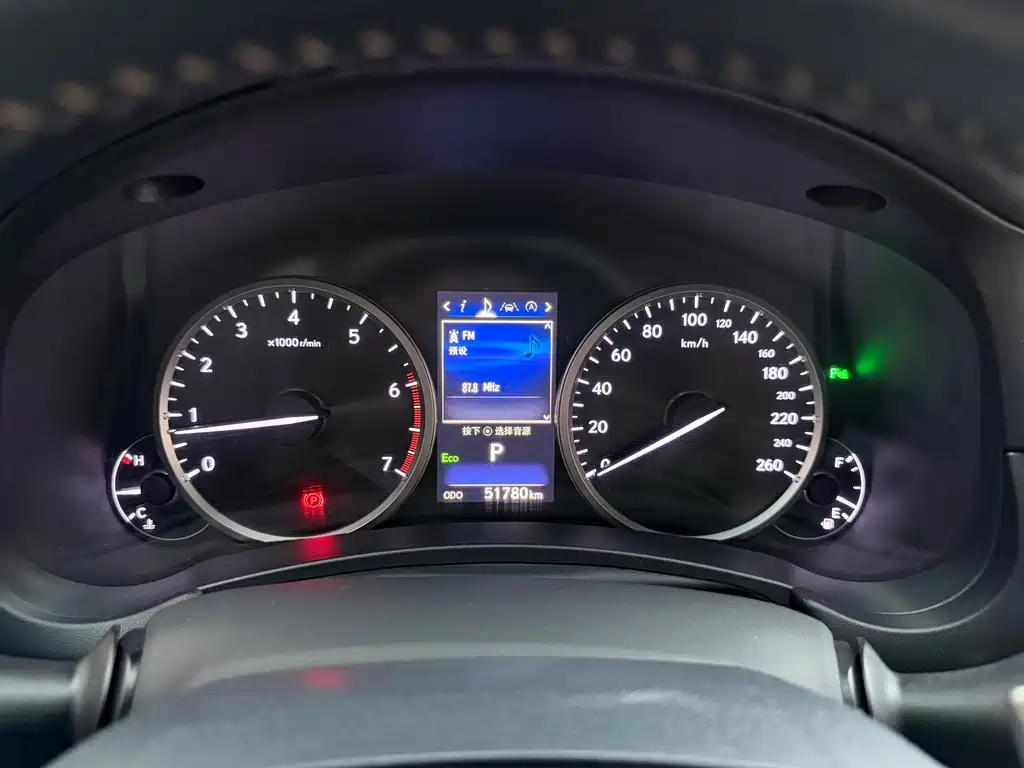 Lexus NX 2018 — фото 15