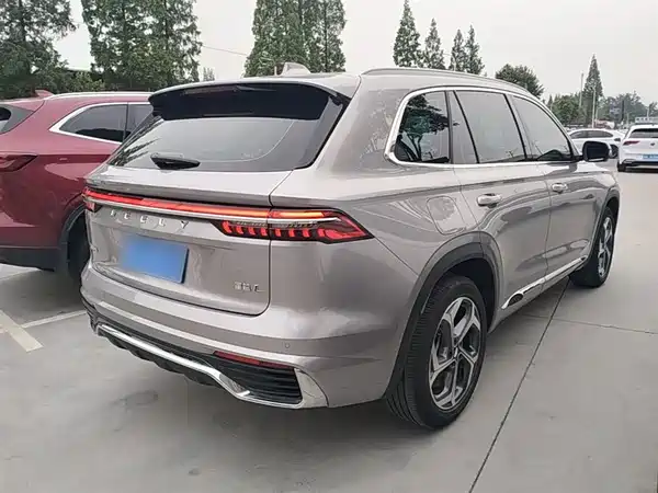 Geely Xingyue L 2024
