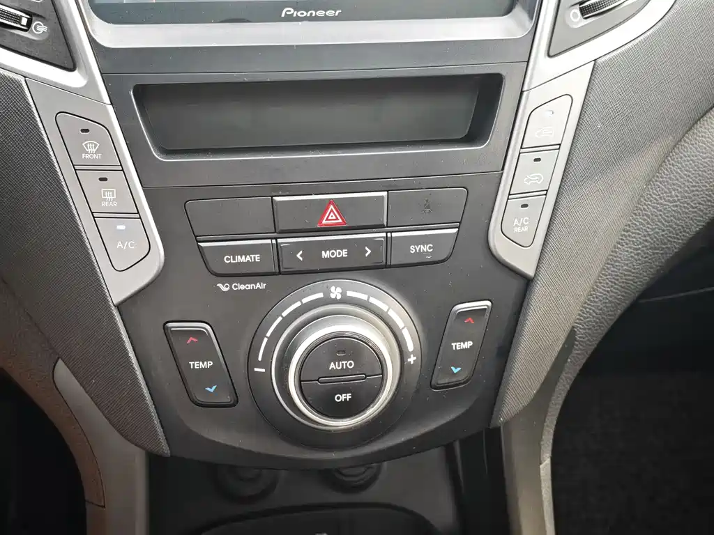 Hyundai Santa Fe 2018 — фото 25