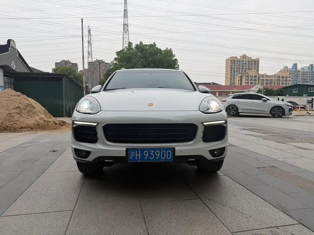 Porsche Cayenne Hybrid 2017 — фото 2