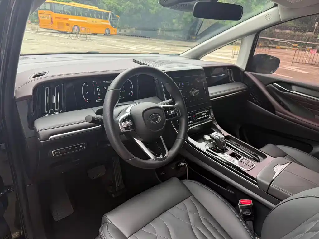 GAC Motor Trumpchi E9 2024 — фото 15
