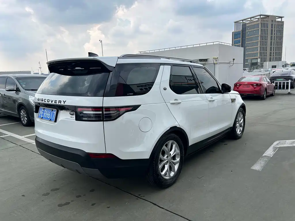 Land Rover Discovery 2020 — фото 6