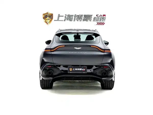 Aston Martin DBX 2023