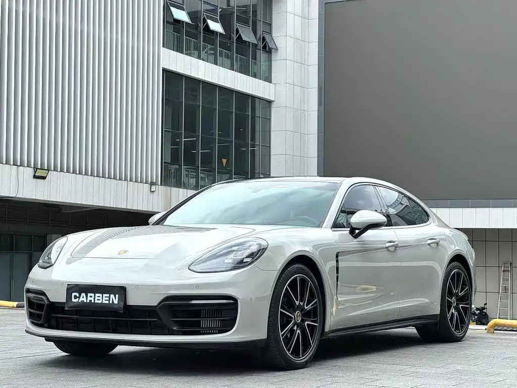 Porsche Panamera 2022 — фото 1