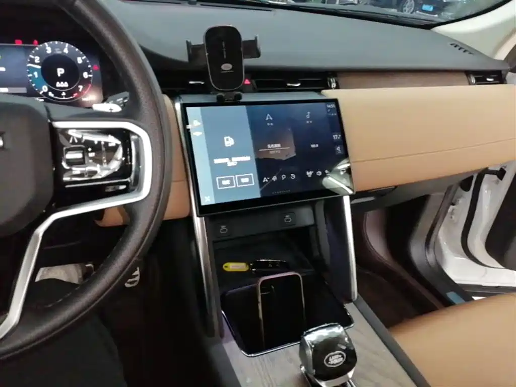 Land Rover Discovery Sport 2025 — фото 13