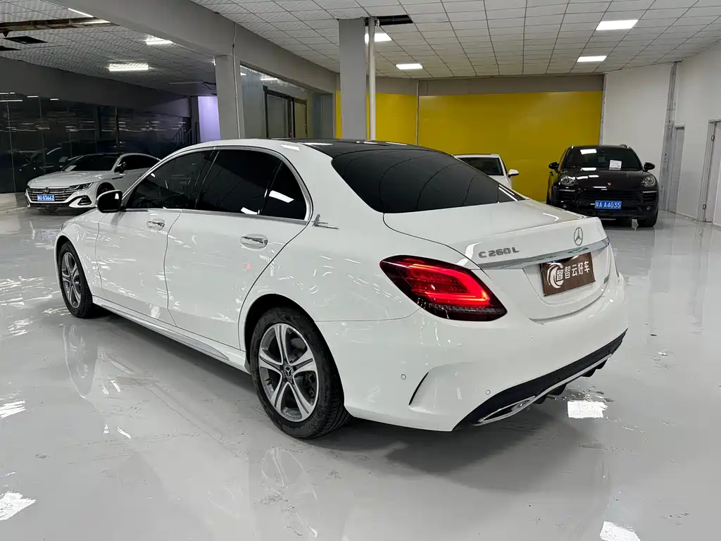 Mercedes-Benz C-Class 2021 — фото 7