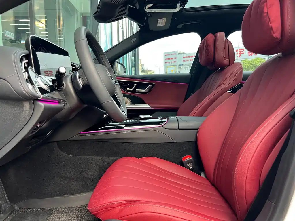 Mercedes-Benz E-Class 2025 — фото 15