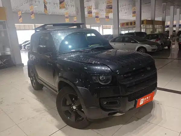 Land Rover Defender 2023