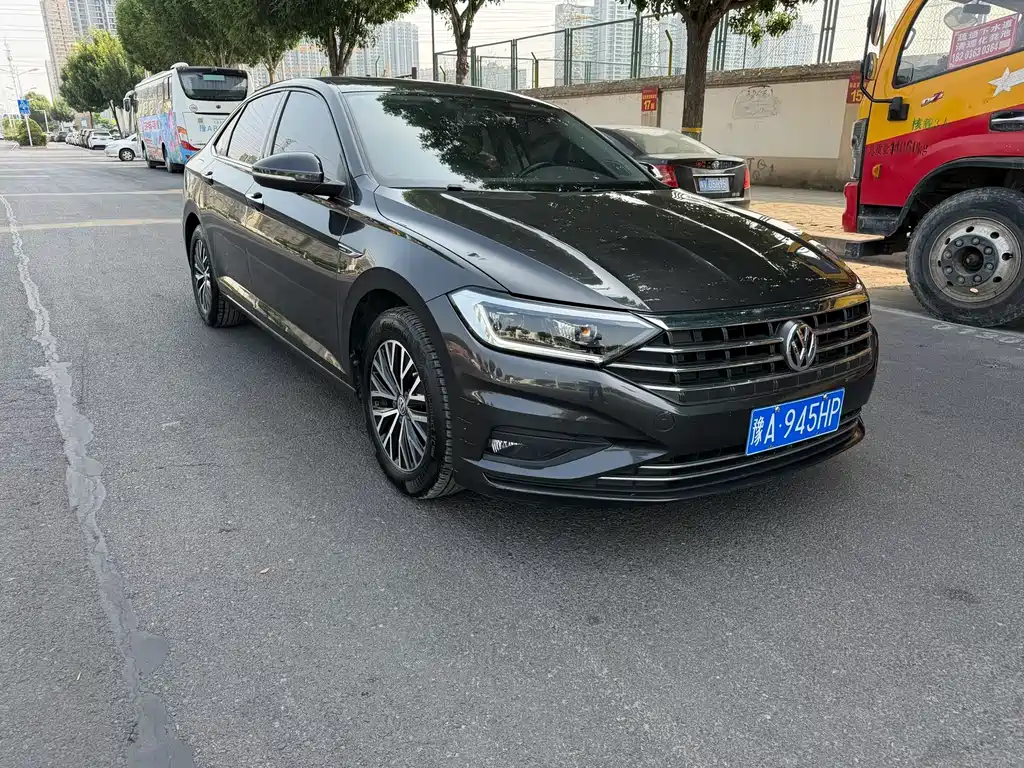Volkswagen Sagitar 2021