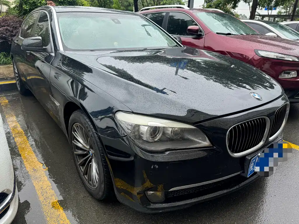BMW 7 Series 2011 — фото 2