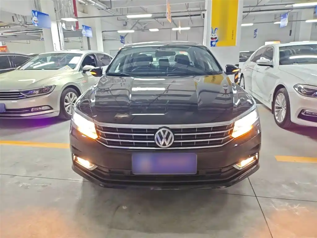 Volkswagen Passat 2018 — фото 3
