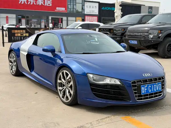 Audi R8 2012