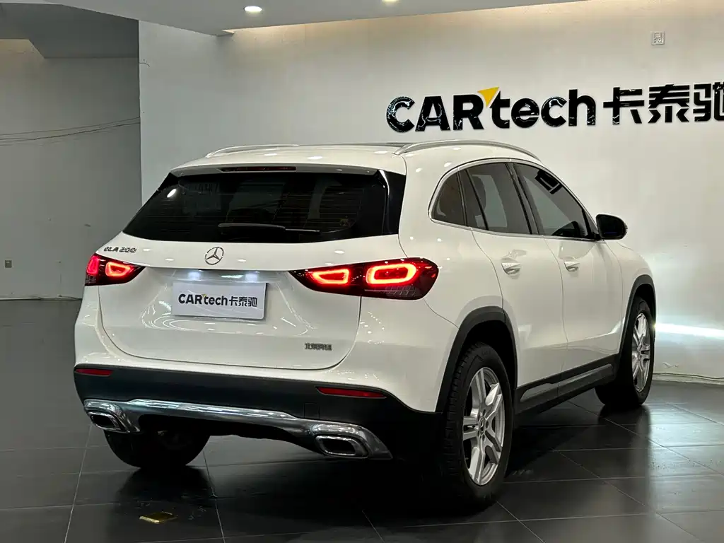 Mercedes-Benz GLA 2023 — фото 9