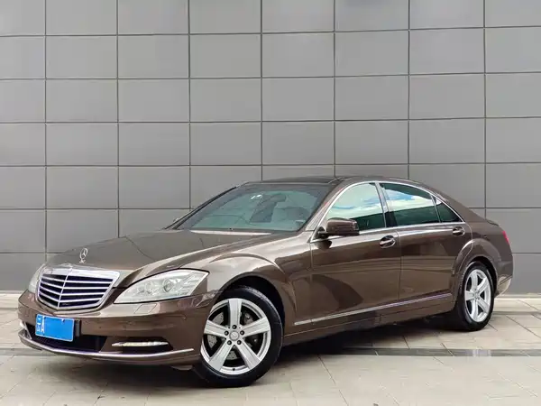 Mercedes-Benz S-Class 2010