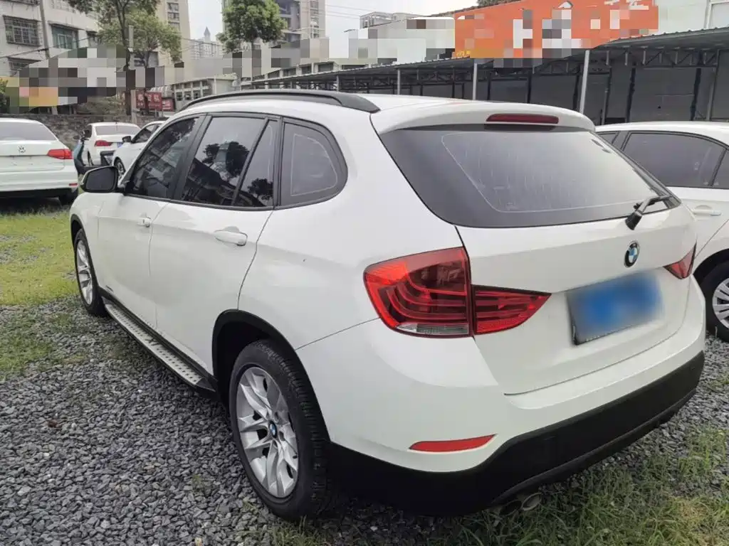 BMW X1 2015 — фото 5