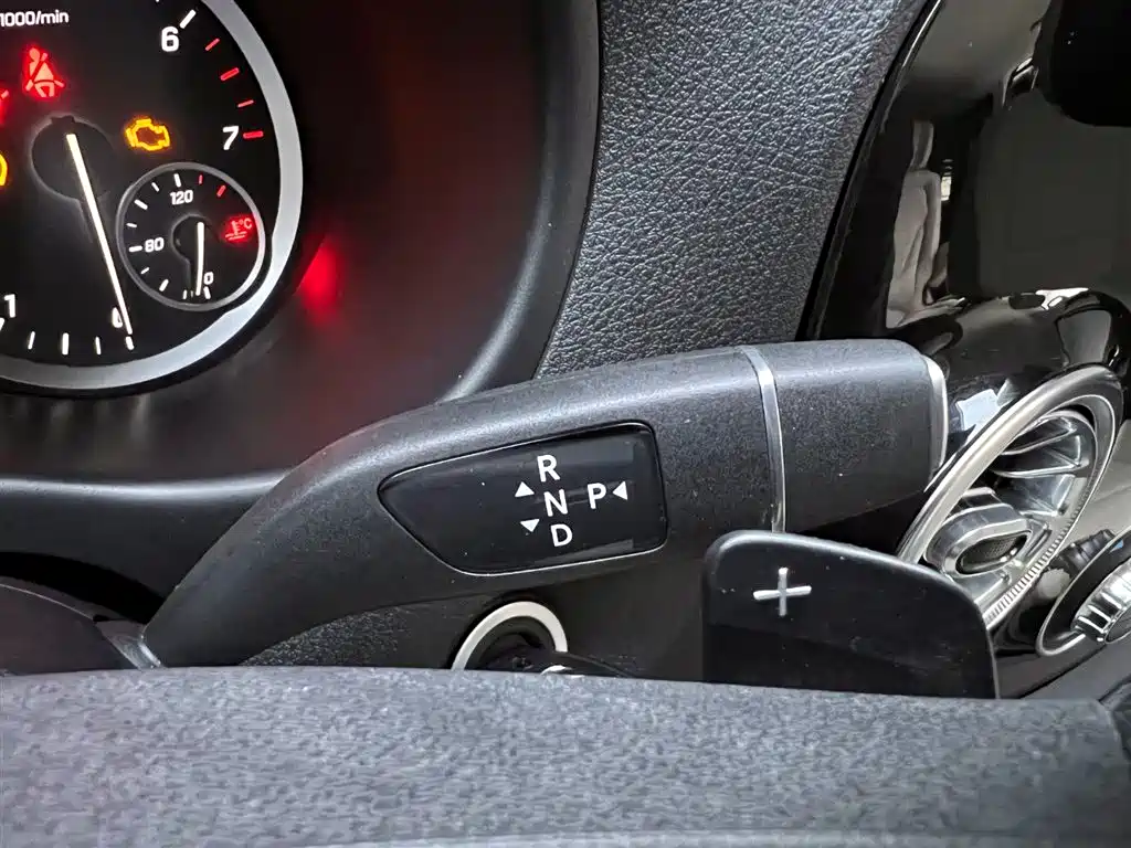 Mercedes-Benz Vito 2023 — фото 23