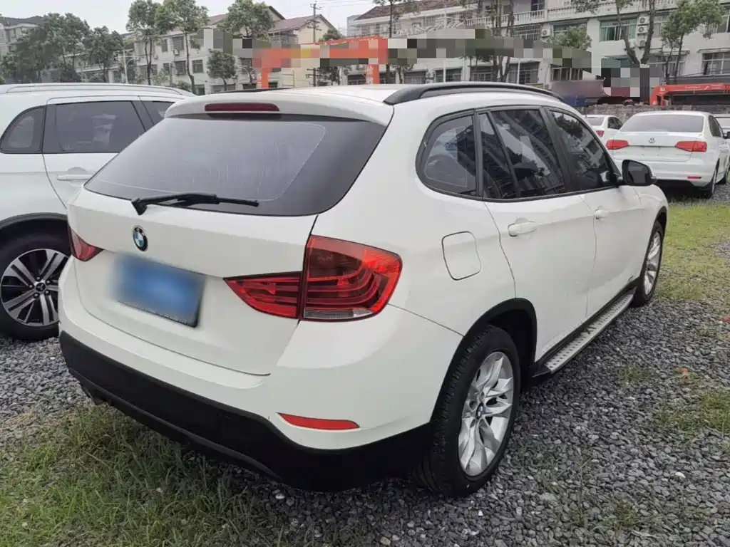 BMW X1 2015 — фото 7