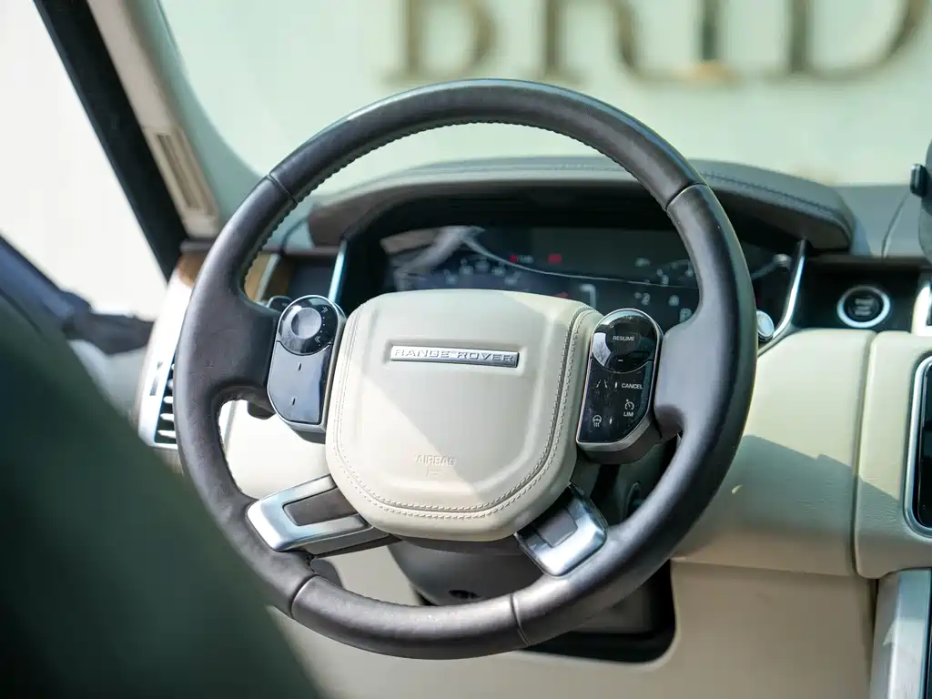 Land Rover Range Rover 2018 — фото 16
