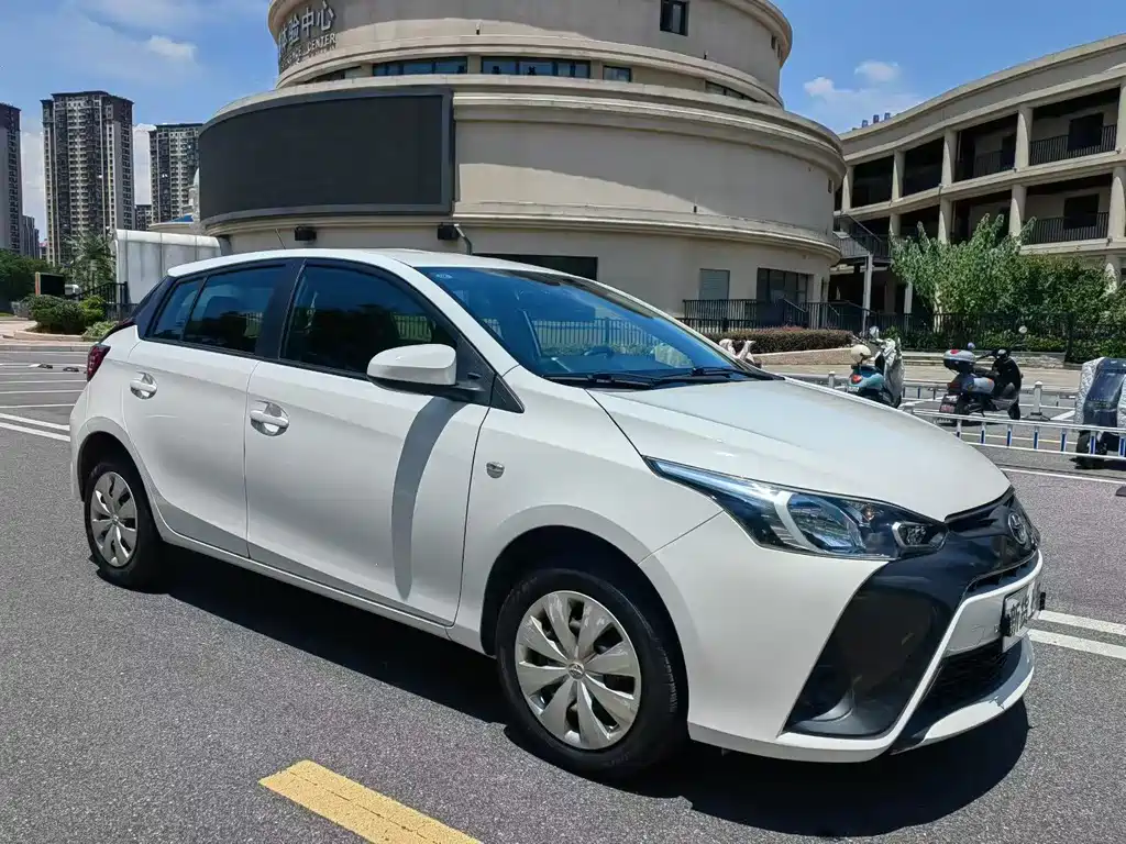 Toyota Yaris L 2017
