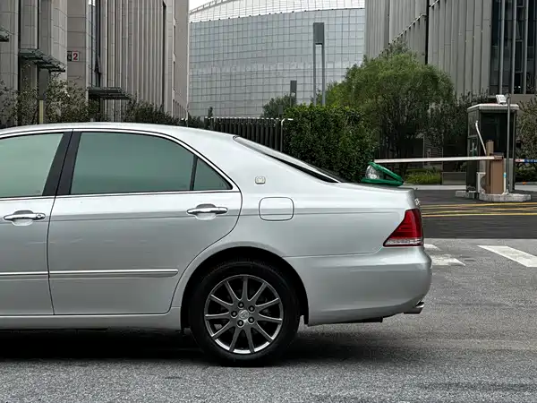 Toyota Crown 2009