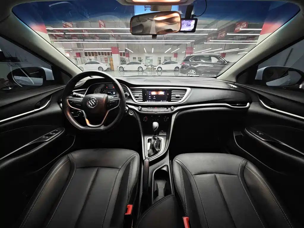 Buick Excelle 2023 — фото 8