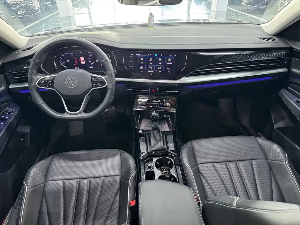 Volkswagen Passat 2024