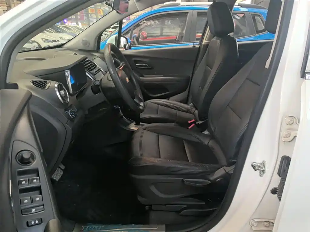 Chevrolet Trax 2015 — фото 15