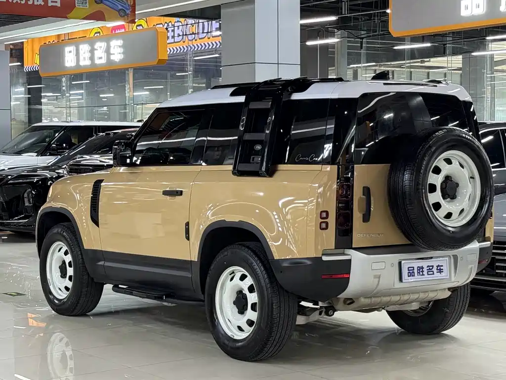 Land Rover Defender 2024 — фото 3