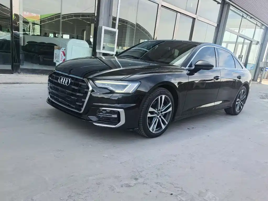 Audi A6L 2023 — фото 1