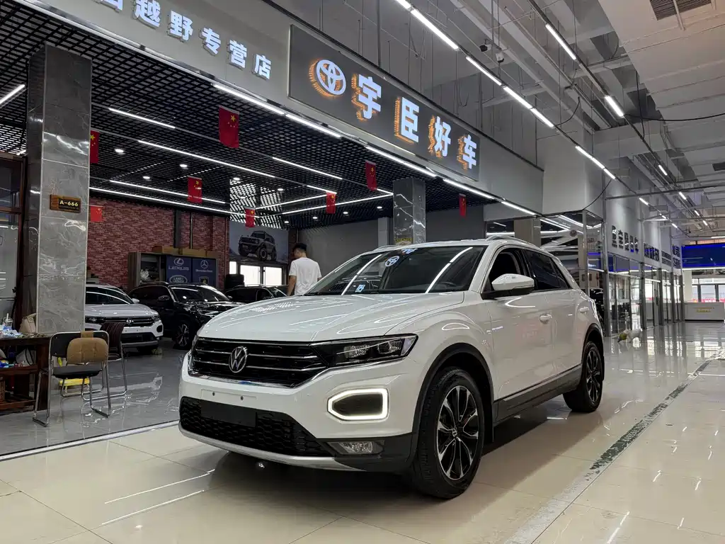 Volkswagen T-Roc 2023