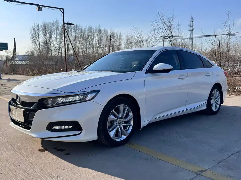 Honda Accord 2020 — фото 1