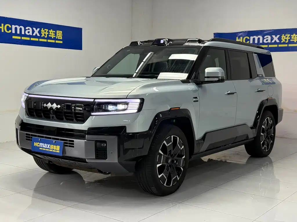 Fang Cheng Bao Leopard 8 2025