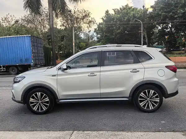 Roewe RX5 New Energy 2018