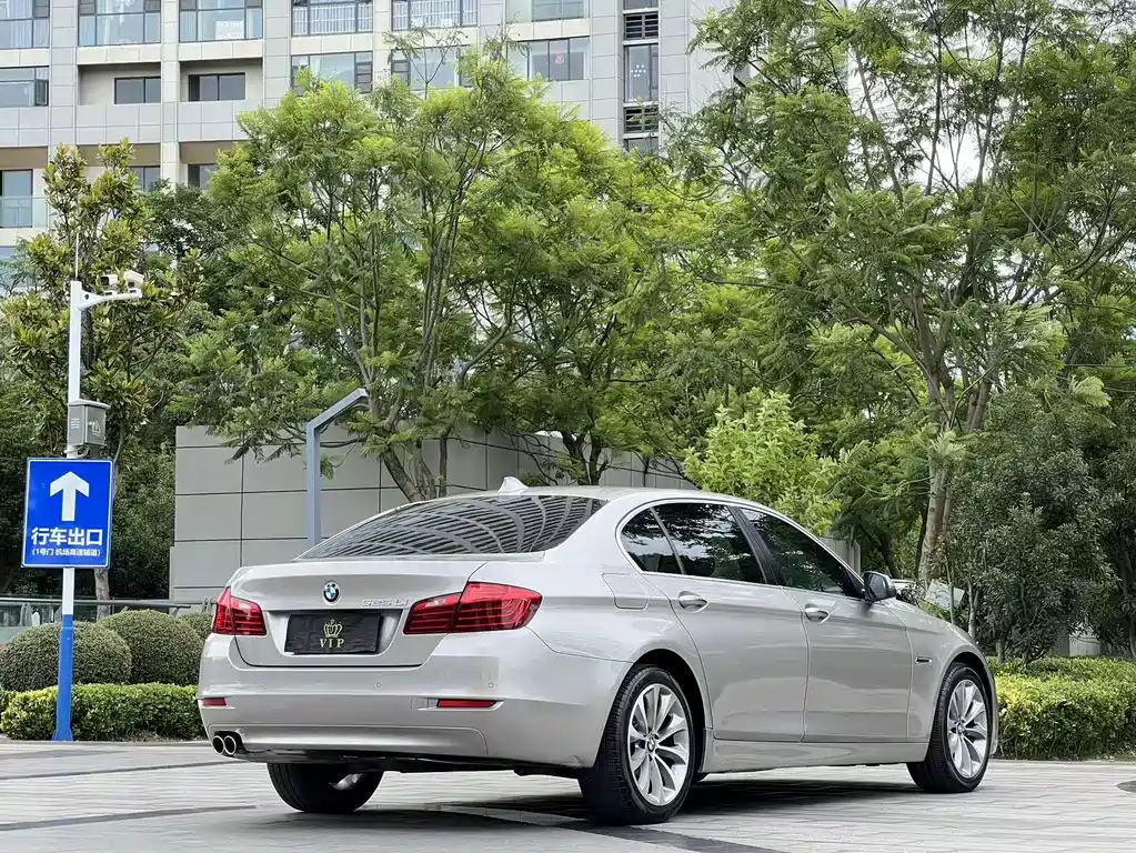 BMW 5 Series 2016 — фото 4