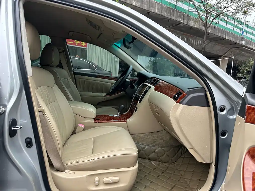 Toyota Crown 2006 — фото 16