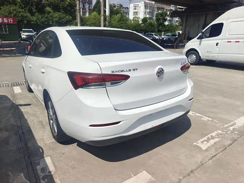 Buick Excelle 2021